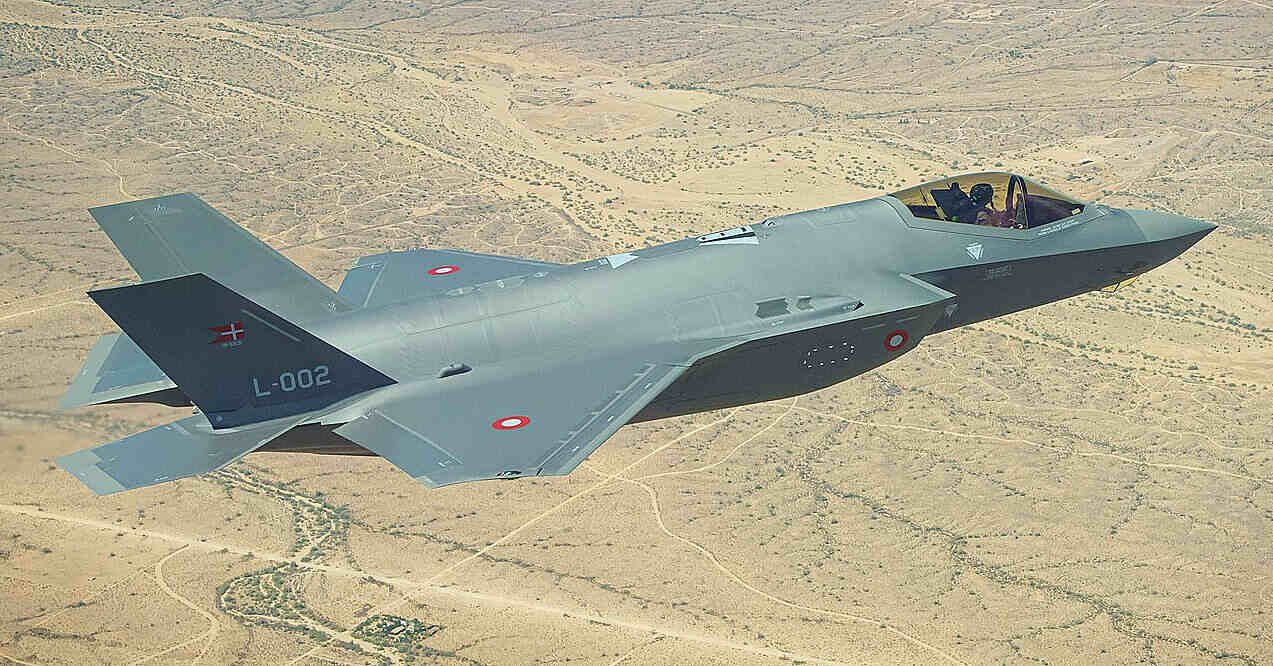 Данія підіймала винищувачі через повідомлення про невстановлені БПЛА