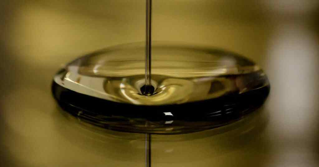 Уряд Росії готує бюджет ще на один рік дешевих цін на нафту