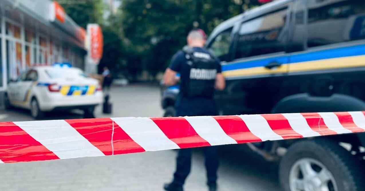 На Львівщині сталась стрілянина у приміщенні автосервісу: двоє загиблих На Львівщині сталась стрілянина у приміщенні автосервісу: двоє загиблих