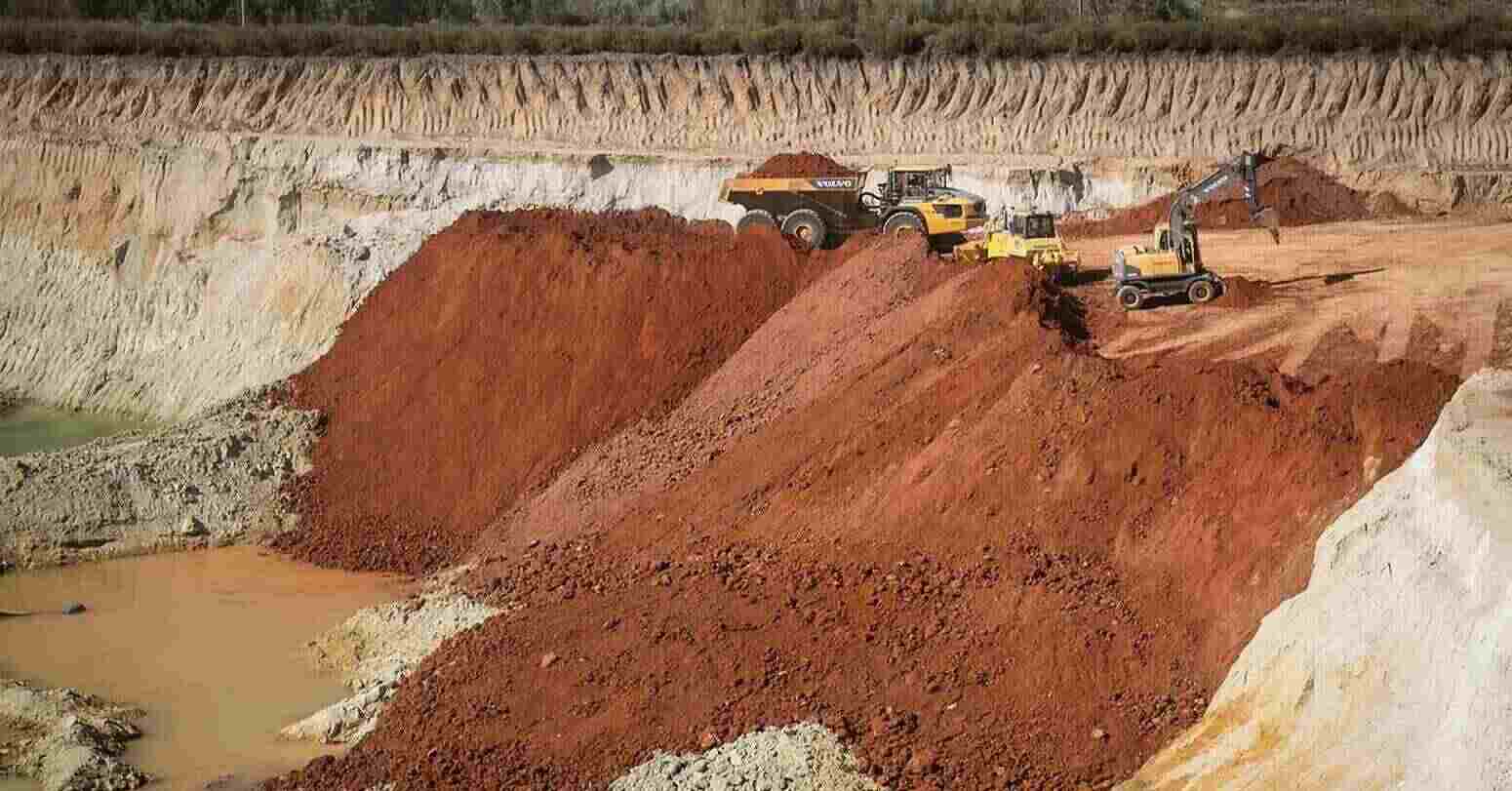 Представники США оглянули перші родовища за угодою з Україною про надрокористування Представники США оглянули перші родовища за угодою з Україною про надрокористування