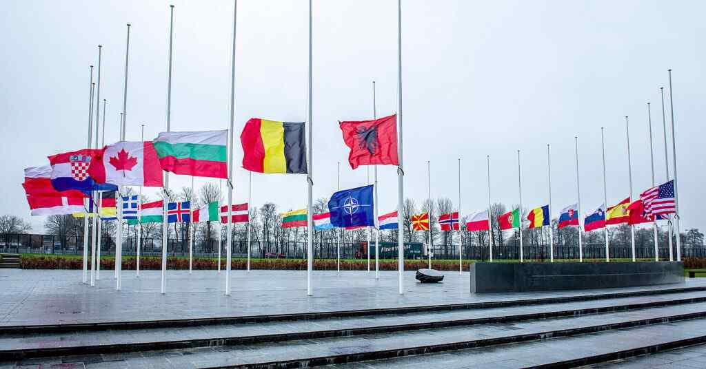 НАТО розпочне нову місію для посилення оборони східного флангу