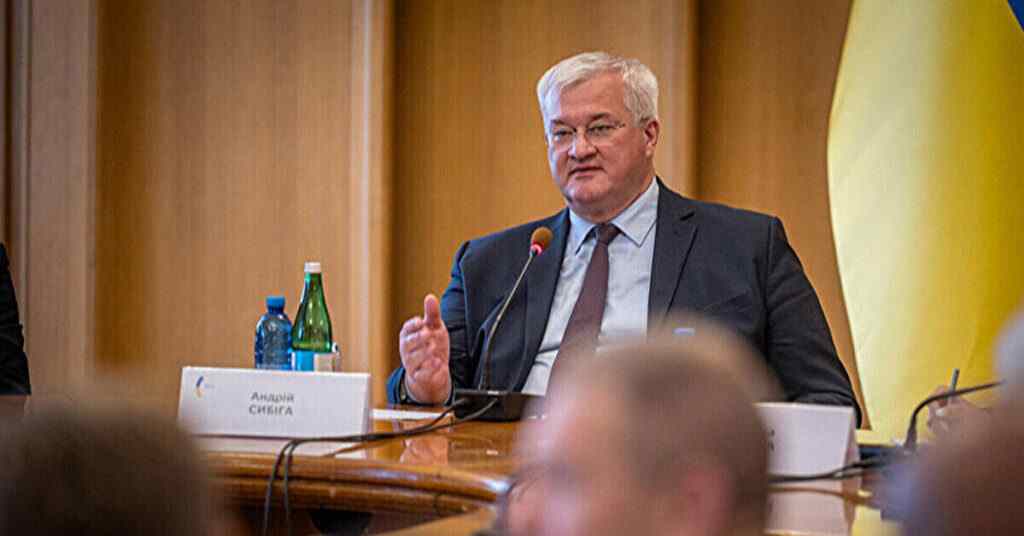 Сибига поговорив із Сійярто про агресію РФ та рух України до ЄС