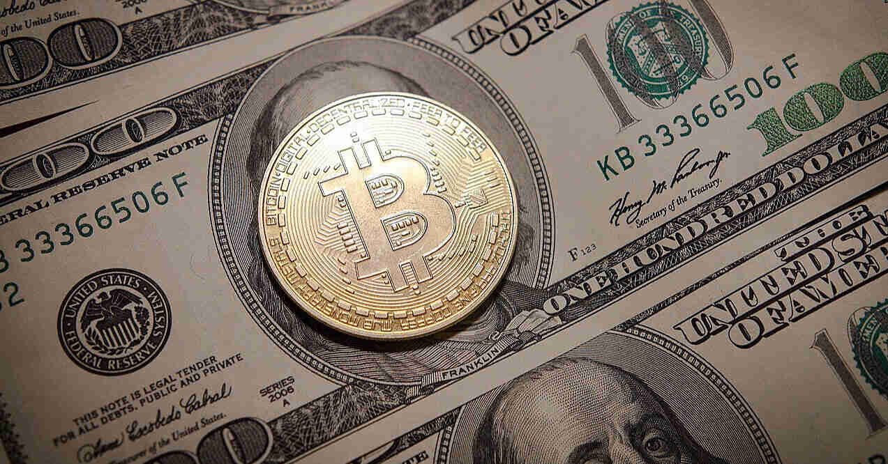 Українці за рік витратили майже 2 млн на купівлю біткоїнів