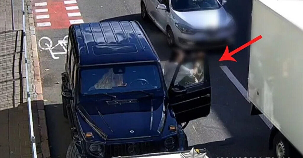 У Києві затримали водія Mercedes, який жорстоко побив велосипедиста У Києві затримали водія Mercedes, який жорстоко побив велосипедиста