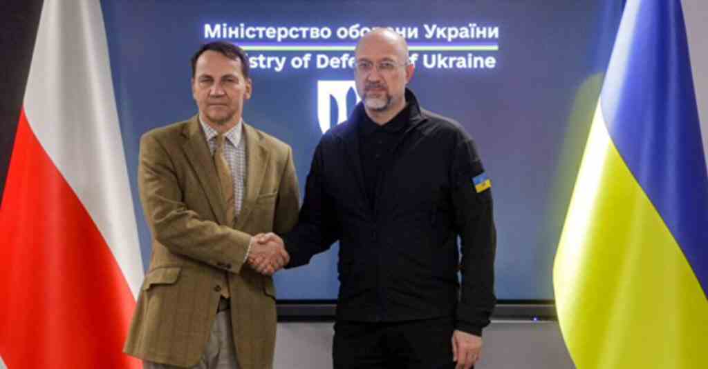 Шмигаль розповів, про що говорили з головою МЗС Польщі у Києві