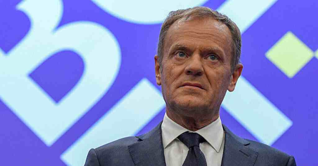 Туск відреагував на заяву Навроцького щодо зруйнованого будинку під Любліном