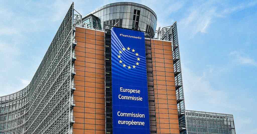 ЗМІ: Суд ЄС відхилив скарги Януковичів та Абрамовича про виключення із санкційних списків