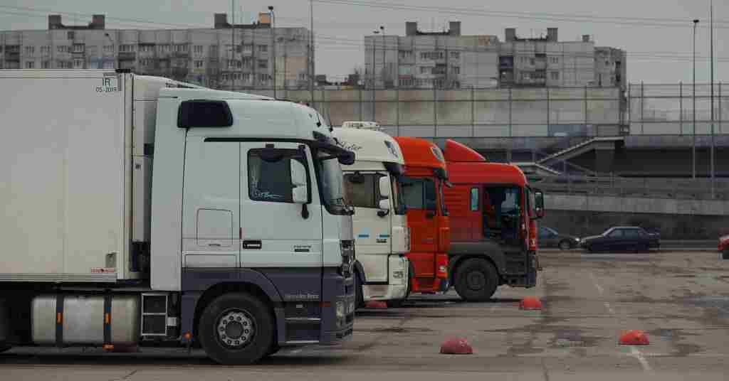 У Києві запровадили обмеження для вантажівок через спеку У Києві запровадили обмеження для вантажівок через спеку