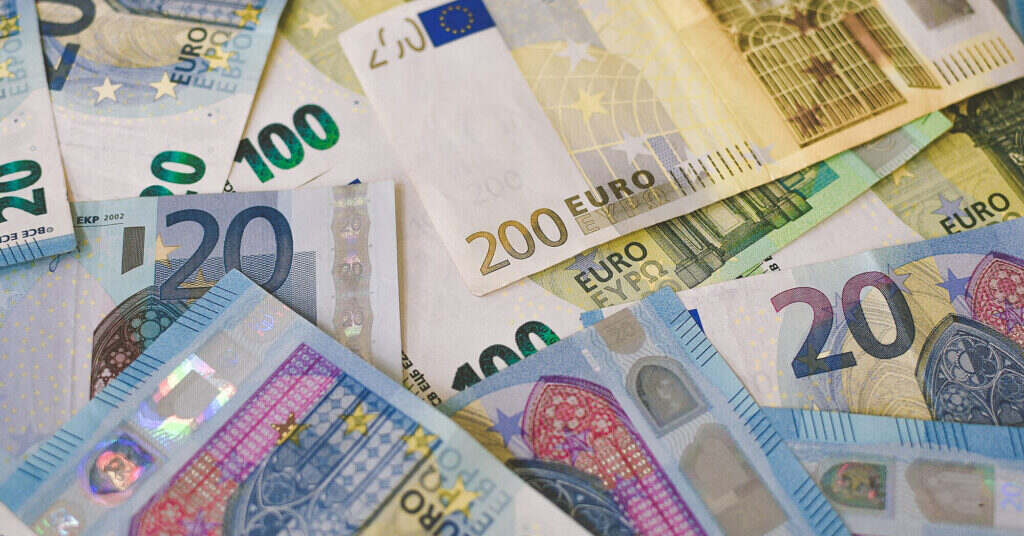 Швеція виділяє 35 млн євро через Світовий банк для допомоги України Швеція виділяє 35 млн євро через Світовий банк для допомоги України