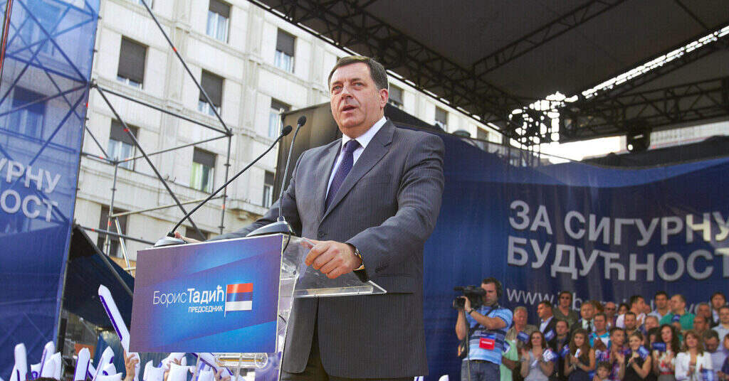 США зняли санкції з позбавленого мандата президента РС Додіка