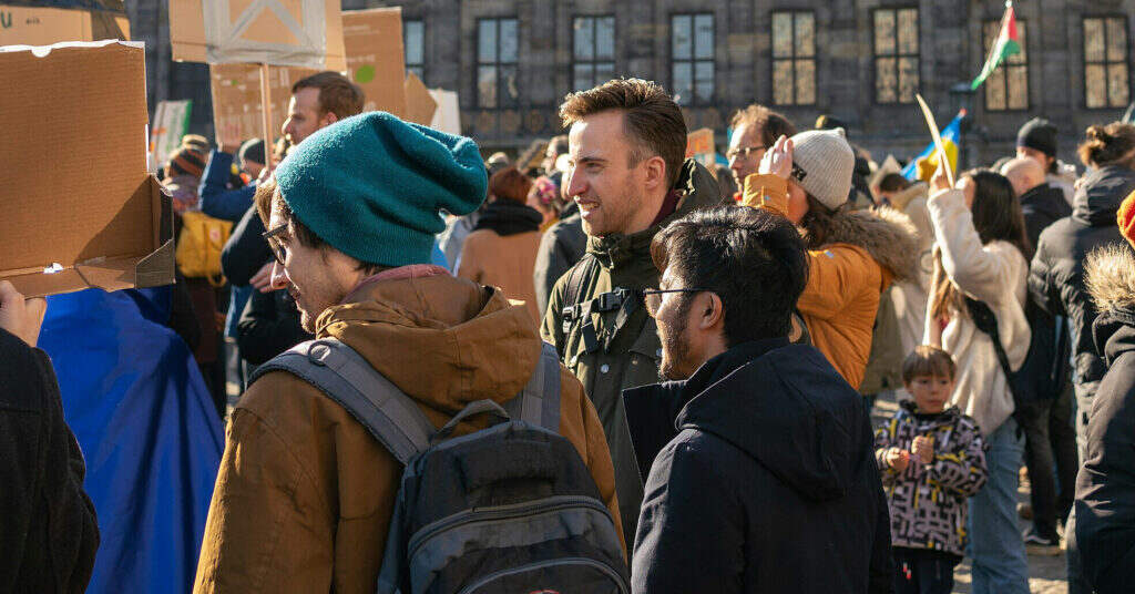 Бізнес скаржаться на відтік працівників: нардеп про виїзд молоді за кордон