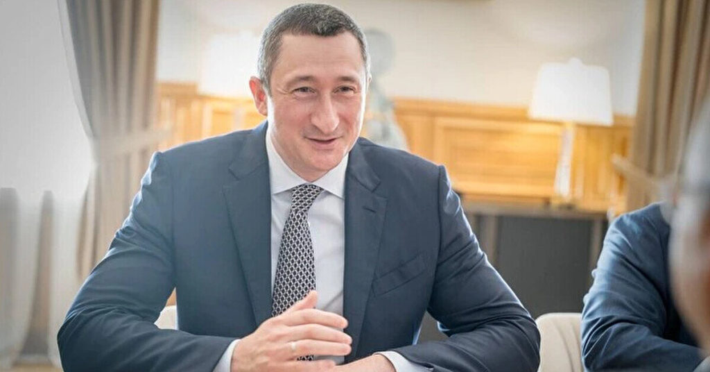 Чернишов у суді ділить майно з дружиною, намагаючись врятувати його від конфіскації – ЗМІ