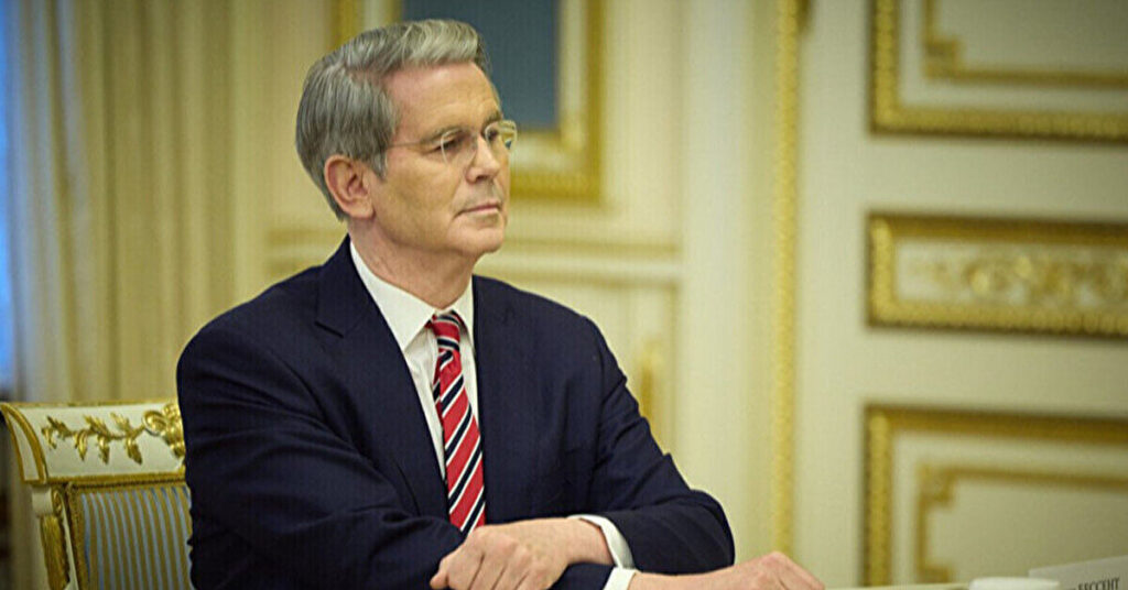 Китай погодився закуповувати тонни соєвих бобів у США – Бессент