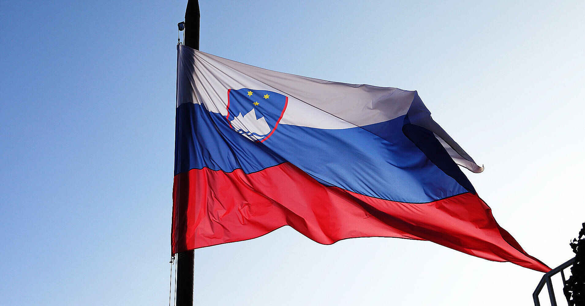 Словенія виділила кошти на покупку американської зброї для України