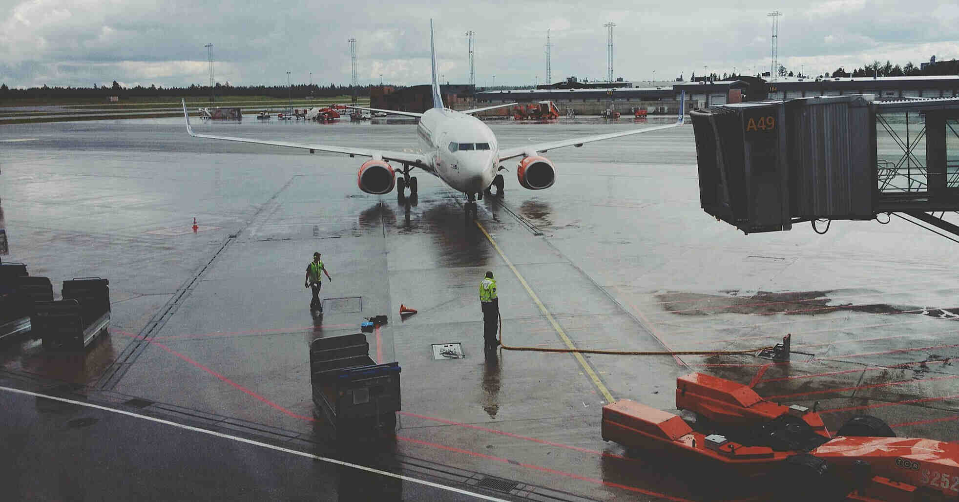 Інформація про невідомі безпілотники порушили роботу аеропорту Осло Інформація про невідомі безпілотники порушили роботу аеропорту Осло