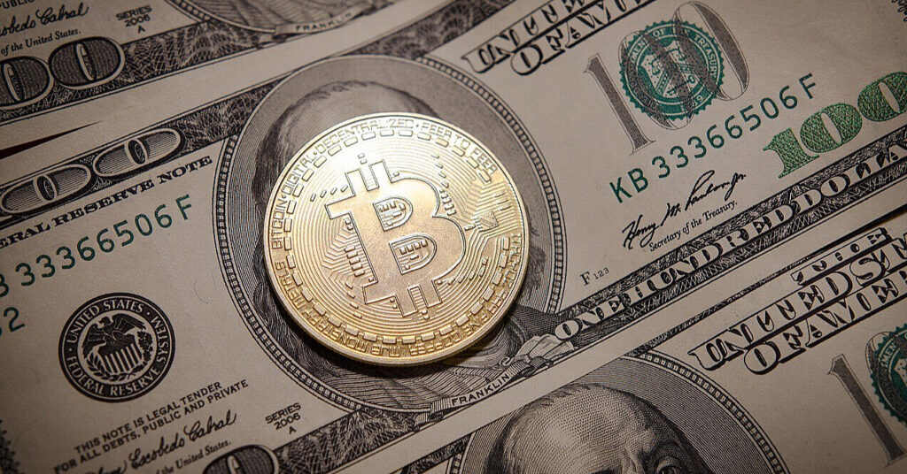 Bitcoin впав нижче 105 тисяч доларів: що це означає для ринку криптовалют