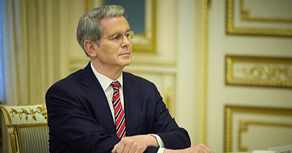 Бессент: Китай помилився, погрожуючи обмежити експорт рідкісноземельних металів