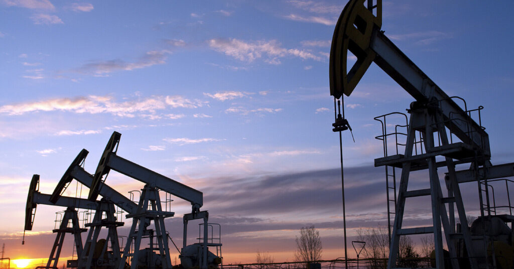 Ціна на російську нафту вперше з весни впала нижче 50 доларів