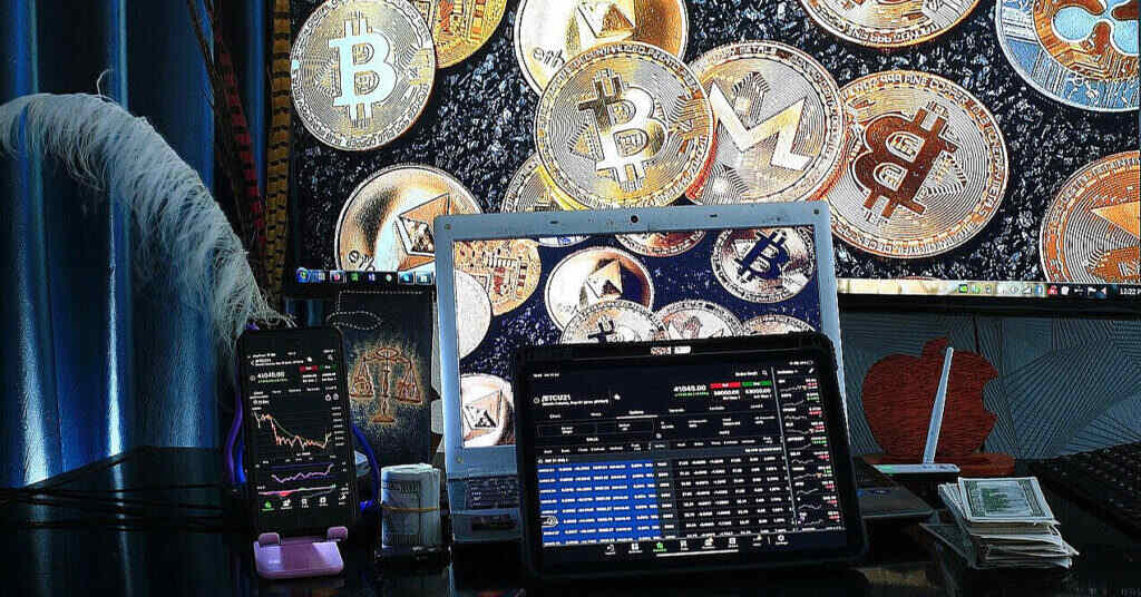 В Естонії криптоінвестора, який донатив армії РФ, змусили переказати гроші українцям