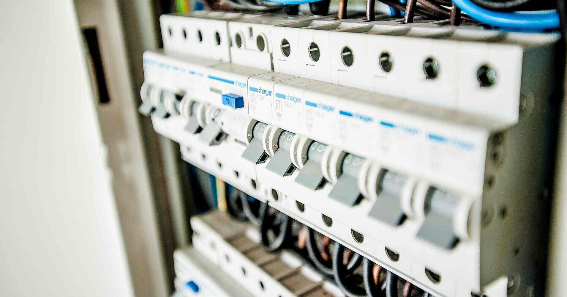 В Київськії ОВА розповіли, коли з’явиться світло в будинках Славутича