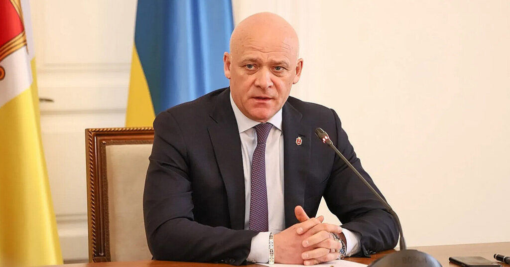 Журналіст-розслідувач Грозев назвав підробкою російський паспорт Труханова