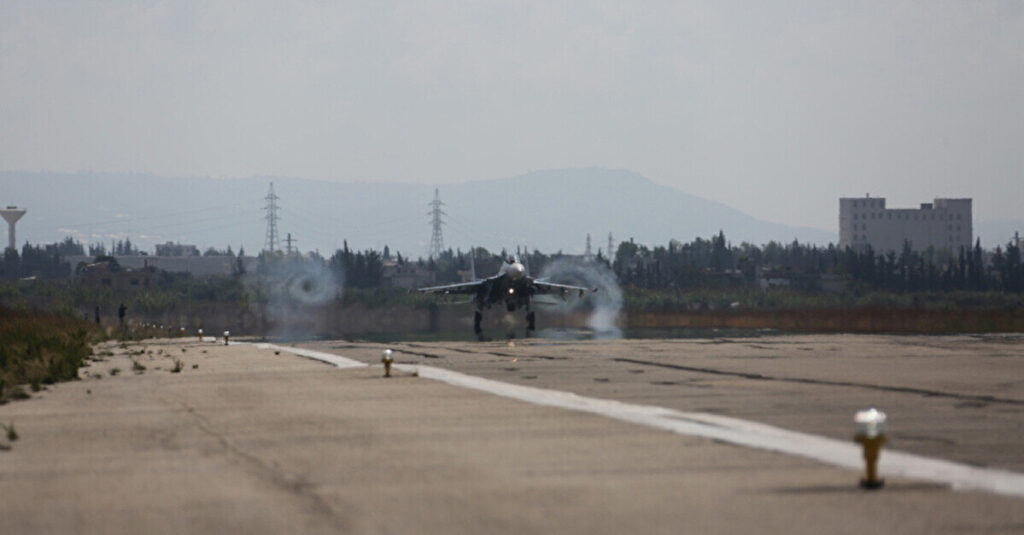 Росія поновлює польоти на військову авіабазу в Сирії