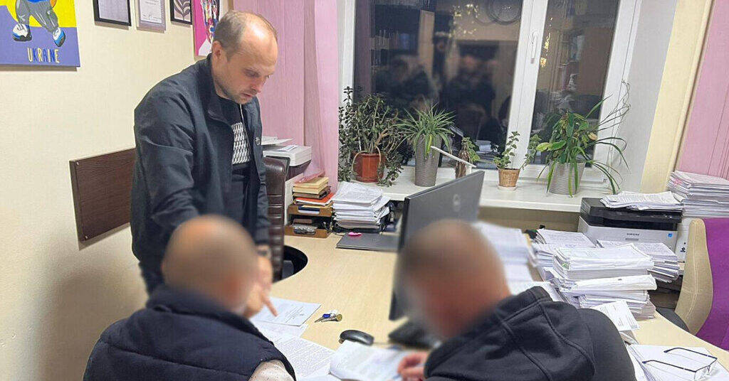 Посадовицю КМДА підозрюють у розтраті 11 мільйонів на закупівлі спецтехніки для рятувальників