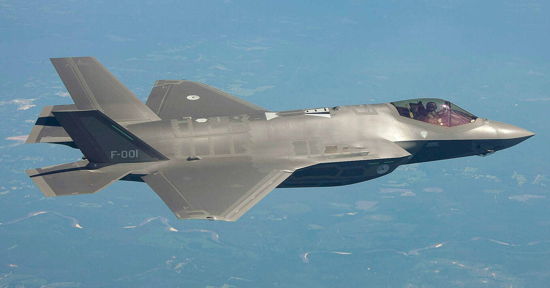 Норвезькі винищувачі перехопили російський розвідувальний літак Норвезькі винищувачі перехопили російський розвідувальний літак