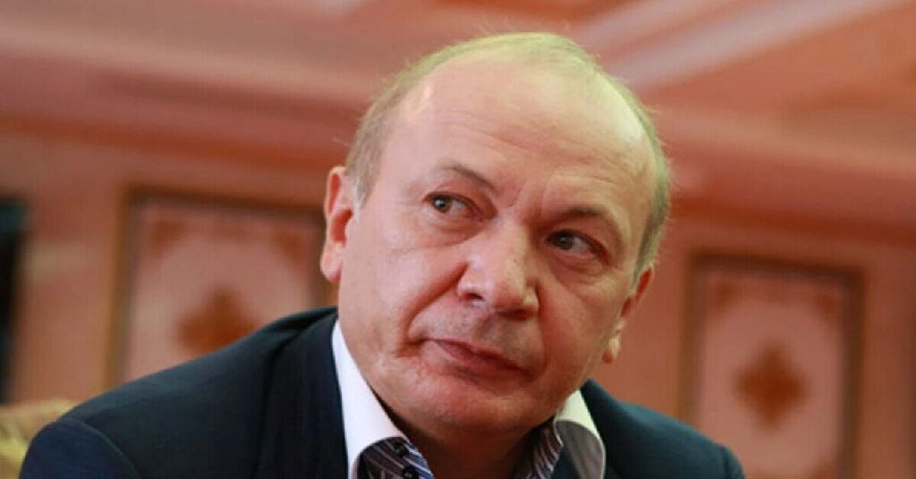 Суд заочно заарештував екснардепа Іванющенка, відомого як “Юра Єнакіївський”