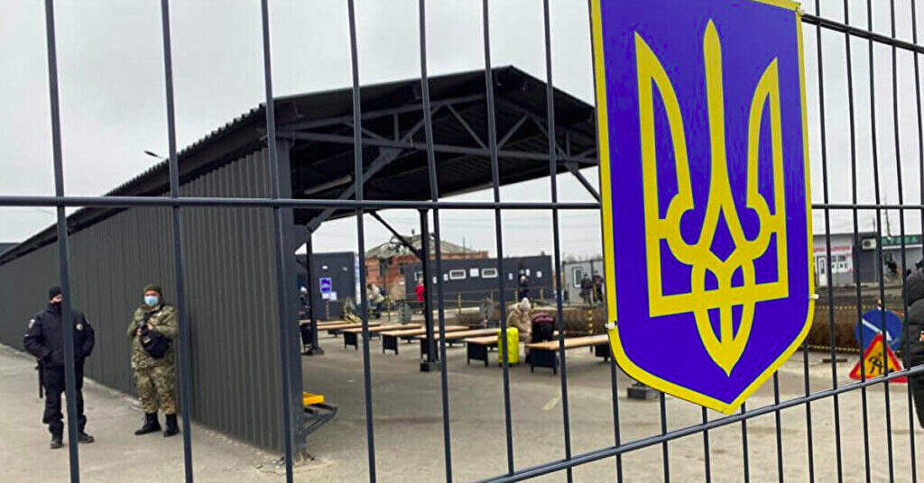 Українців попередили про черги на кордоні з Польщею: у чому причина