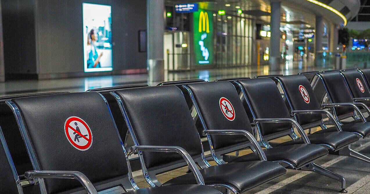 Аеропорт Вільнюса зупиняв роботу через кулі у повітряному просторі Аеропорт Вільнюса зупиняв роботу через кулі у повітряному просторі