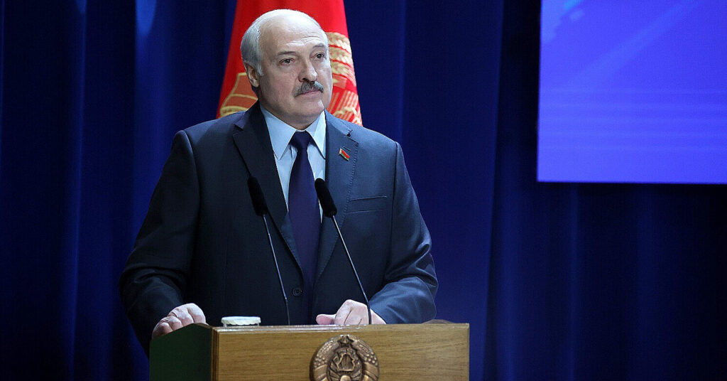 Лукашенко доручив МЗС провести переговори з Литвою про ситуацію на кордоні