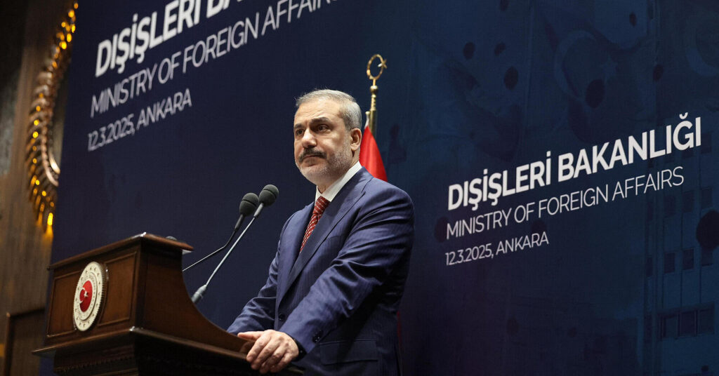 МЗС Туреччини: Європі треба допомогти Україні зробити “непростий вибір”