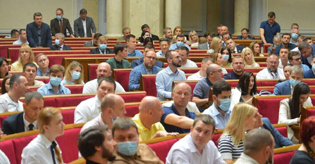 Хабарі за голосування у Раді: суд обрав запобіжний захід 5 нардепам