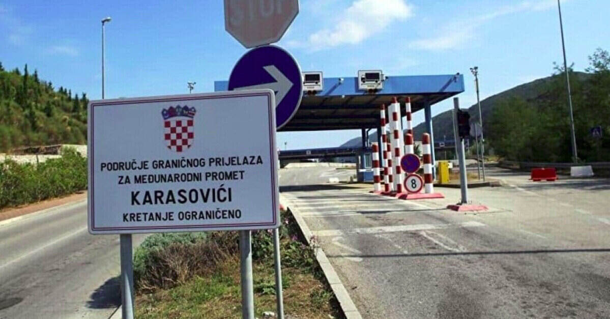 Хорватські прикордонники виявили півмільйона євро в автомобілі українця Хорватські прикордонники виявили півмільйона євро в автомобілі українця