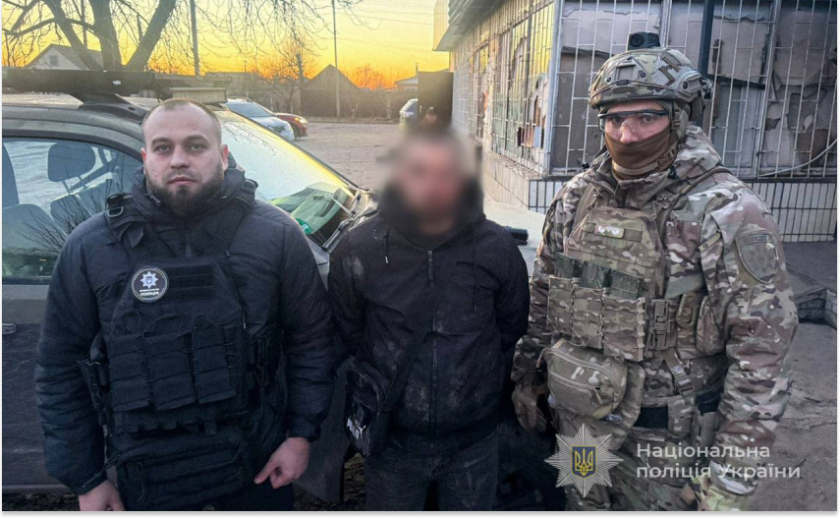 У Запоріжжі затримали військовослужбовця, який продавав вогнепальну зброю
