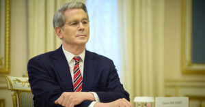 Мінфін США допускає часткове скасування санкцій з іранської нафти