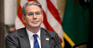 У Трампа впевнені, що США згодом контролюватимуть Ормузьку протоку У Трампа впевнені, що США згодом контролюватимуть Ормузьку протоку