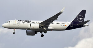 Lufthansa та дочірні авіакомпанії призупиняють рейси на Близький Схід