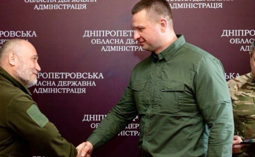 На Дніпропетровщині четверо бійців-добровольців отримали державні нагороди