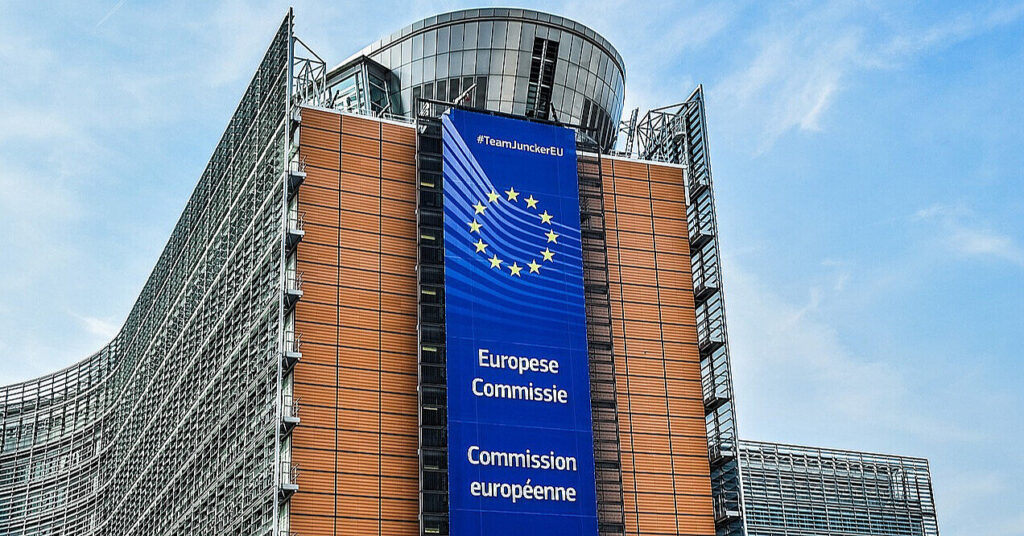 У Єврокомісії назвали дві умови для вступу України в ЄС