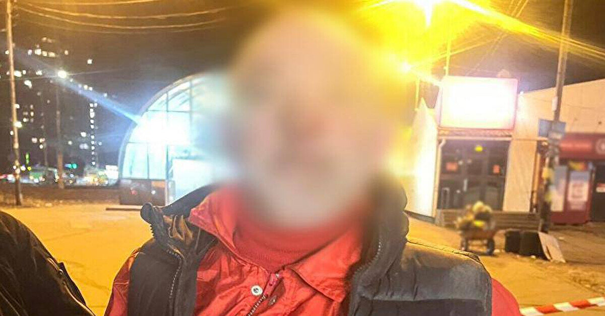 У Києві іноземець погрожував бойовою гранатою: його затримала поліція У Києві іноземець погрожував бойовою гранатою: його затримала поліція