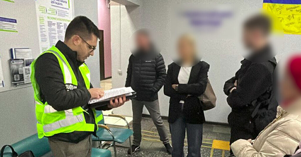 Поліція викрила десятки схем з медичними послугами по всій Україні