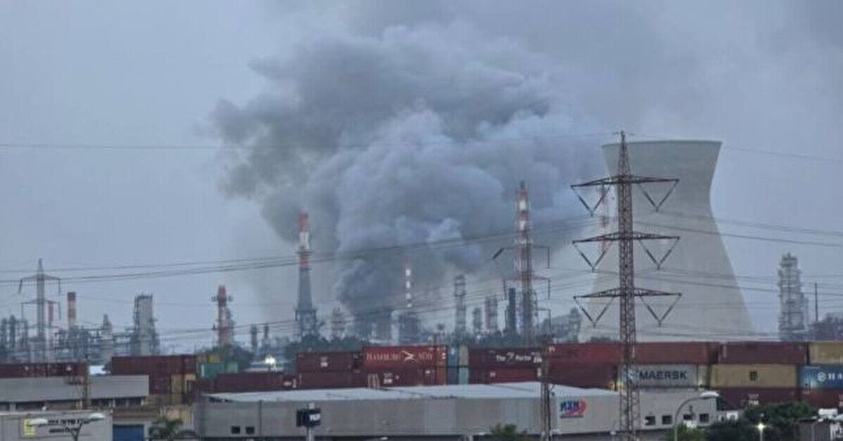 Іран завдав ракетного удару по найбільшому НПЗ в Ізраїлі, є перебої зі світлом