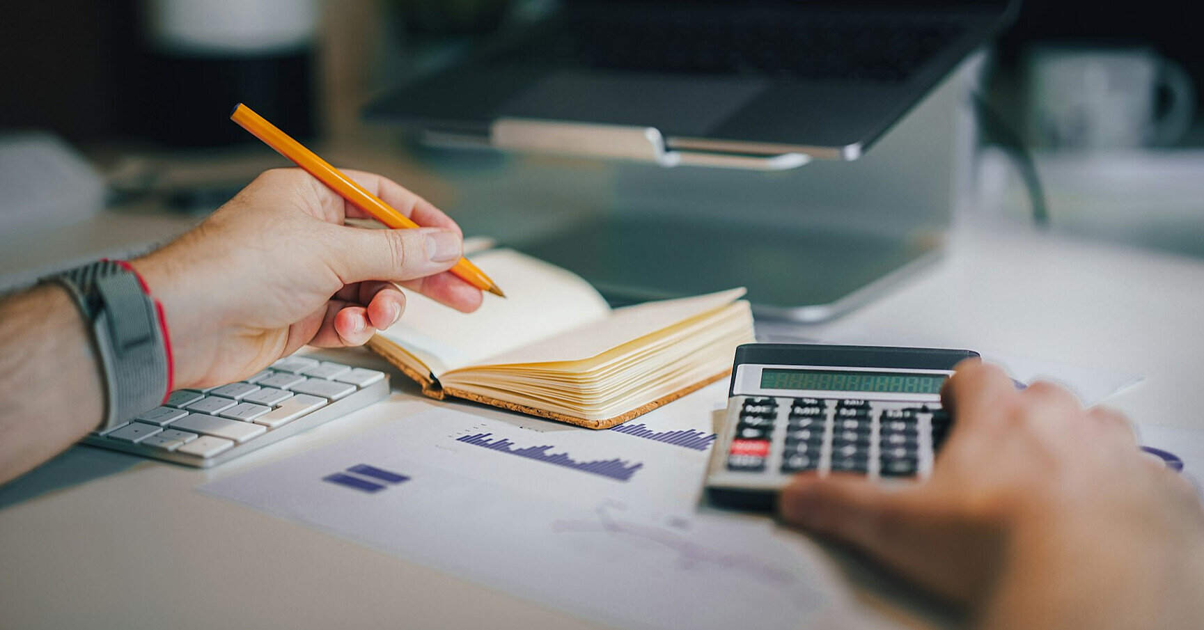 ПДВ для ФОПів, податок на посилки та платформи: оприлюднили текст законопроєкту ПДВ для ФОПів, податок на посилки та платформи: оприлюднили текст законопроєкту