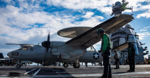 США прискорили перекидання сил для можливого захоплення іранського острова Харг – ЗМІ