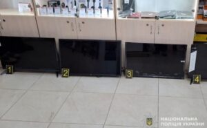 Двічі обікрав місцеву жительку: у Марганці поліцейські викрили чоловіка на серії майнових злочинів