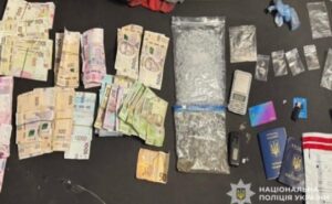 У Кривому Розі поліцейські викрили та припинили діяльність групи осіб, причетних до розповсюдження наркотиків і психотропних речовин