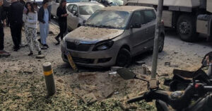 Біля посольства України в Ізраїлі впали уламки іранської ракети Біля посольства України в Ізраїлі впали уламки іранської ракети