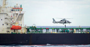 Франція затримала ще один танкер “тіньового флоту” Росії Франція затримала ще один танкер “тіньового флоту” Росії